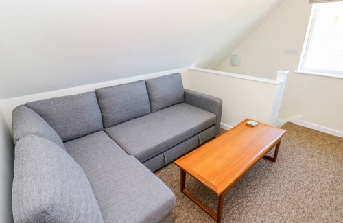 Milford Haven Cottage | Cabin ∙ 1 bedroom ∙ 2 guests