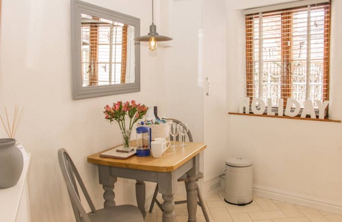 Much Wenlock Cottage | Cabin ∙ 1 bedroom ∙ 2 guests