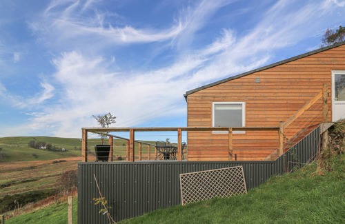 Glandyfi Cottage | Cabin ∙ 1 bedroom ∙ 4 guests
