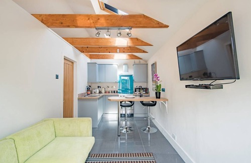 Stodmarsh Cottage | Cabin ∙ 1 bedroom ∙ 2 guests