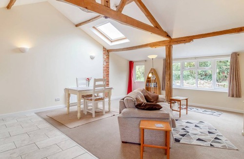 Gissing Cottage | Cabin ∙ 1 bedroom ∙ 2 guests