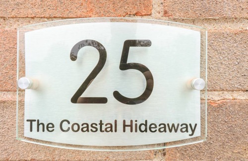 Hornsea Cottage | Cabin ∙ 1 bedroom ∙ 2 guests