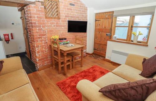 Felton Cottage | Cabin ∙ 1 bedroom ∙ 2 guests