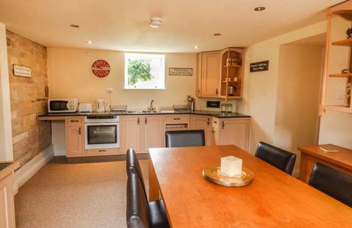 Rowsley Cottage | Cabin ∙ 1 bedroom ∙ 2 guests