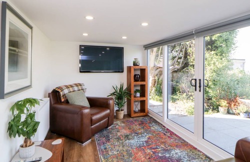 Saltash Cottage | Cabin ∙ 1 bedroom ∙ 2 guests