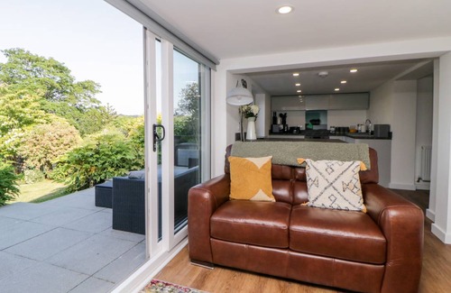 Saltash Cottage | Cabin ∙ 1 bedroom ∙ 2 guests