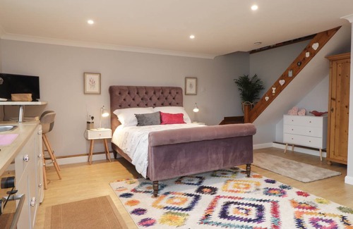 Tonbridge Cottage | Cabin ∙ 1 bedroom ∙ 2 guests
