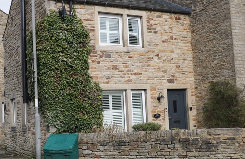 Cononley Cottage | Cabin ∙ 1 bedroom ∙ 2 guests