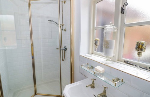Ettington Cottage | Cabin ∙ 1 bedroom ∙ 2 guests