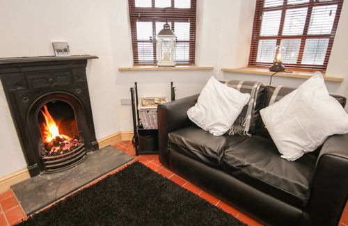 Malltraeth Cottage | Cabin ∙ 1 bedroom ∙ 2 guests