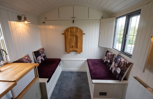 Lonmore Cottage | Cabin ∙ 1 bedroom ∙ 2 guests
