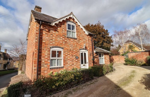 Chipping Campden Cottage | Cabin ∙ 1 bedroom ∙ 2 guests