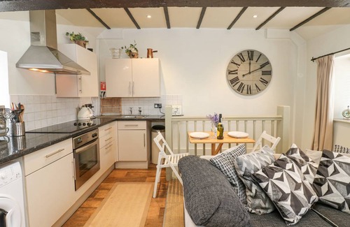 Middleham Cottage | Cabin ∙ 1 bedroom ∙ 2 guests