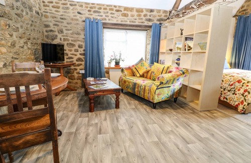 Milcombe Cottage | Cabin ∙ 1 bedroom ∙ 2 guests