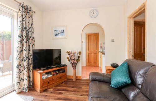 Cromer Cottage | Cabin ∙ 1 bedroom ∙ 2 guests