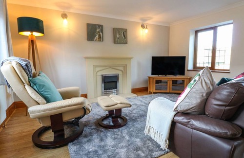 Calwich Cottage | Cabin ∙ 1 bedroom ∙ 2 guests