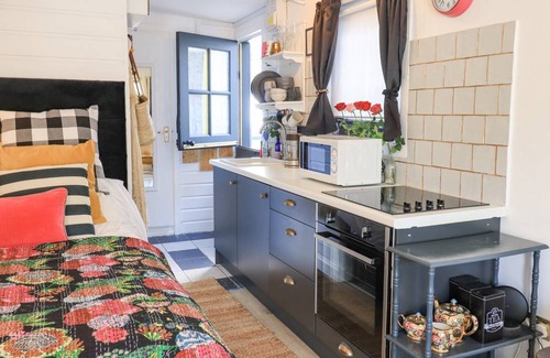 Stornoway Cottage | Cabin ∙ 1 bedroom ∙ 2 guests