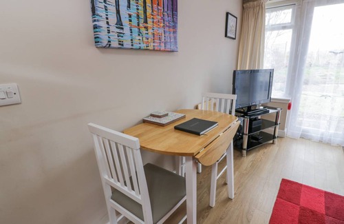 Thornhill Cottage | Cabin ∙ 1 bedroom ∙ 2 guests