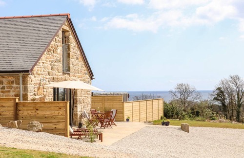 Chysauster Cottage | Cabin ∙ 1 bedroom ∙ 2 guests