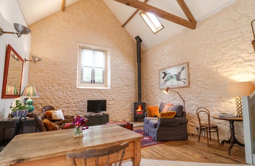 West Compton Cottage | Cabin ∙ 1 bedroom ∙ 2 guests