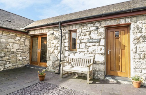 Penmon Cottage | Cabin ∙ 1 bedroom ∙ 2 guests