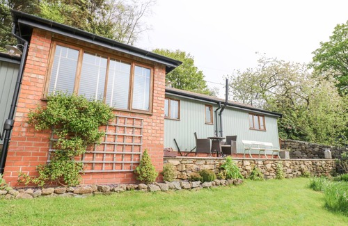 Castleton Cottage | Cabin ∙ 1 bedroom ∙ 2 guests