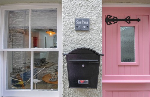 Looe Cottage | Cabin ∙ 1 bedroom ∙ 2 guests