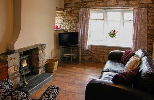 Nercwys Cottage | Cabin ∙ 1 bedroom ∙ 3 guests