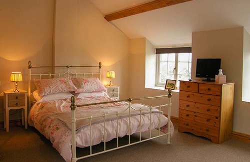 Nercwys Cottage | Cabin ∙ 1 bedroom ∙ 3 guests