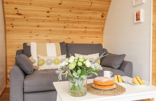 Hornsea Cottage | Cabin ∙ 1 bedroom ∙ 4 guests