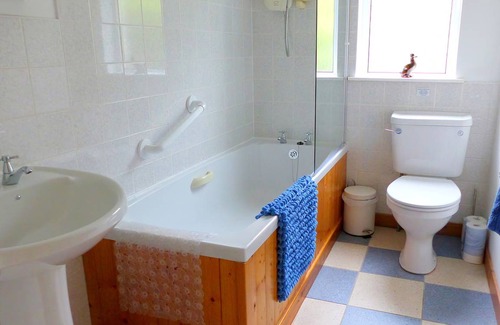 Aberfoyle Cottage | Cabin ∙ 1 bedroom ∙ 4 guests