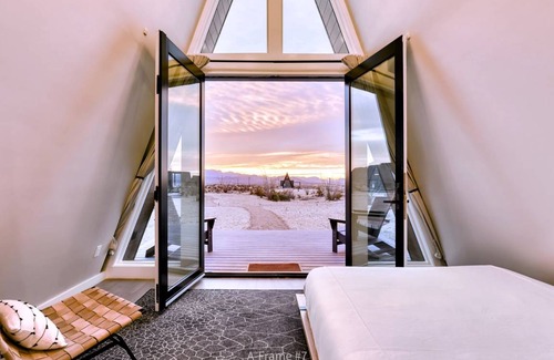 Study Butte-Terlingua Cabin | Cabin ∙ 1 bedroom ∙ 4 guests