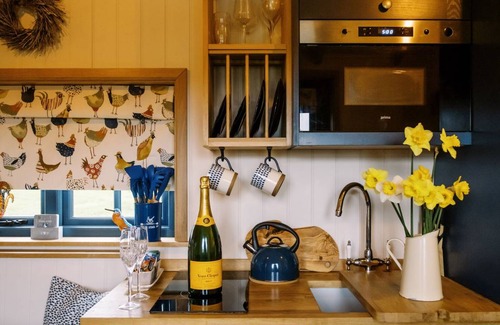 Redmile Cottage | Cabin ∙ 1 bedroom ∙ 2 guests