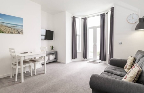 Bridlington Old Town Cottage | Cabin ∙ 1 bedroom ∙ 2 guests
