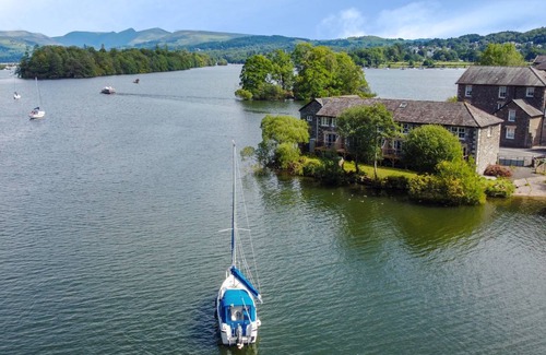 Ambleside Cottage | Cabin ∙ 1 bedroom ∙ 2 guests
