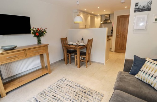 Ambleside Cottage | Cabin ∙ 1 bedroom ∙ 2 guests