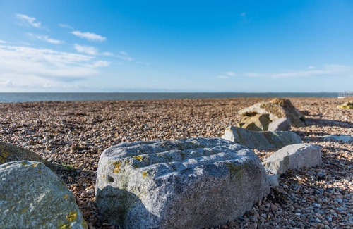 Folkestone Cottage | Cabin ∙ 1 bedroom ∙ 2 guests