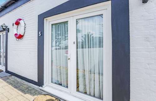 Yarmouth Cottage | Cabin ∙ 1 bedroom ∙ 3 guests