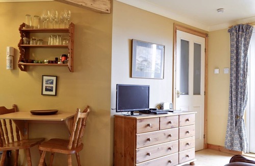Port Appin Cottage | Cabin ∙ 1 bedroom ∙ 2 guests