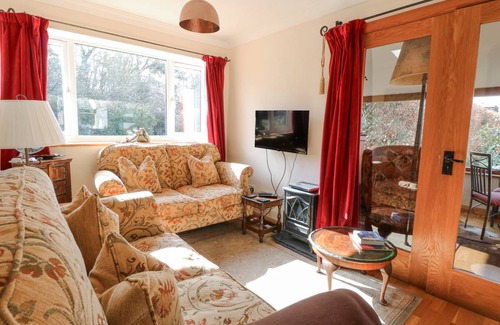Tunstead Cottage | Cabin ∙ 1 bedroom ∙ 2 guests