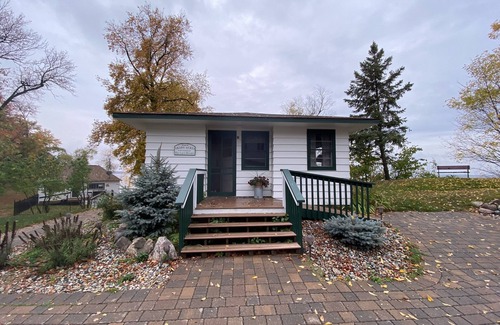 Longville Cabin | Cabin 1 Shady Acres, Waterfront Cabin on Leech Lake, fishing, swimming, boating