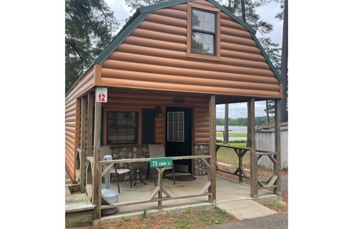 Negreet Cabin | Cabin 12 at Tranquility Bay Resort