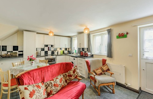 Welshpool Cottage | Cabin ∙ 2 bedrooms ∙ 4 guests