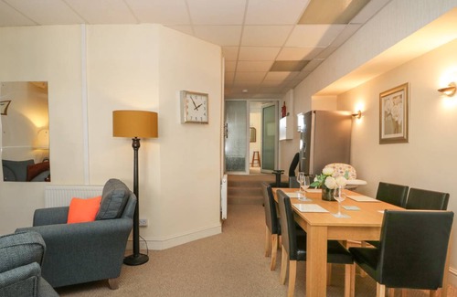 Grange-over-Sands Cottage | Cabin ∙ 2 bedrooms ∙ 5 guests