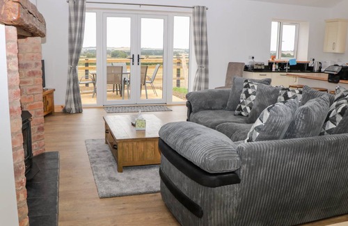 Melton Mowbray Cottage | Cabin ∙ 2 bedrooms ∙ 4 guests