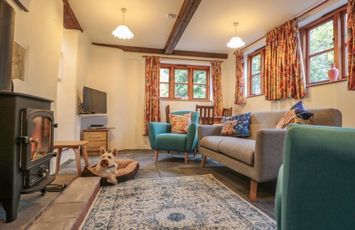 Redbrook Cottage | Cabin ∙ 2 bedrooms ∙ 4 guests