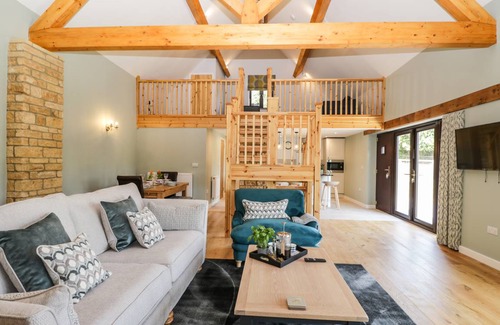 Bourton Cottage | Cabin ∙ 2 bedrooms ∙ 4 guests