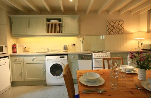 Priston Cottage | Cabin ∙ 2 bedrooms ∙ 4 guests