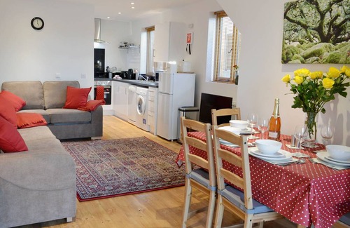 Sheffield Green Cottage | Cabin ∙ 2 bedrooms ∙ 4 guests