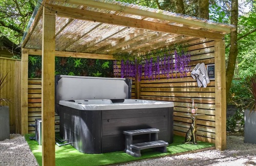 Ringwood Cottage | Cabin ∙ 2 bedrooms ∙ 4 guests